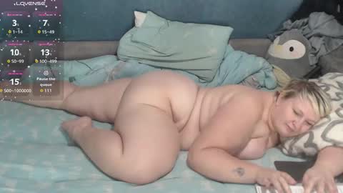 Snapshot of cute_hanna_bbw chatting on 17, 10, 2025 Hanna online show from 17, 10, 2025