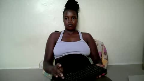 cute_heaven online show from 4, 10, 2025