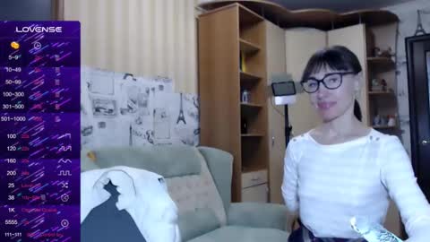 cute_lion_ online show from 7, 1, 2025