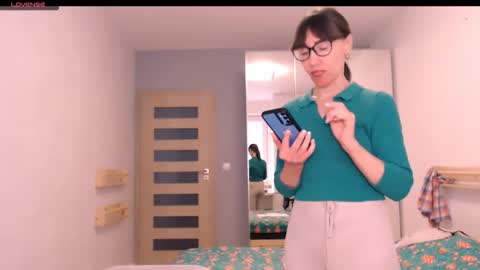 cute_lion_ online show from 17, 1, 2026