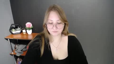 Veronica online show from 21, 2, 2025