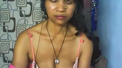 Snapshot of cute_moll chatting on 25, 5, 2026 murielle online show from 25, 5, 2026