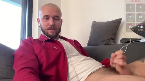 cute_skywalker online show from 12, 12, 2024