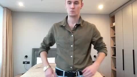 cute_skywalker online show from 8, 11, 2025