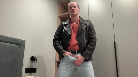 cute_skywalker online show from 5, 1, 2026