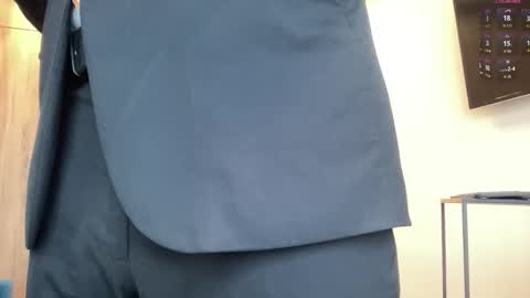 cute_skywalker online show from 6, 3, 2026