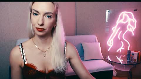 cute_smile_shy online show from 1, 11, 2025