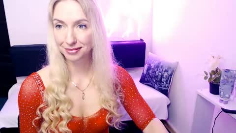 Snapshot of cute_smile_shy chatting on 5, 5, 2026 cute_smile_shy online show from 5, 5, 2026