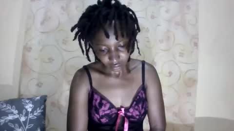 cute_xeniah online show from 15, 9, 2025