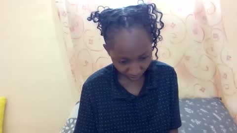 cute_xeniah online show from 27, 9, 2025