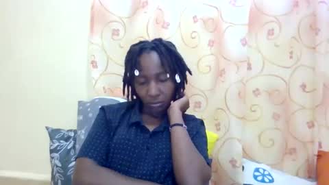 cute_xeniah online show from 13, 10, 2025