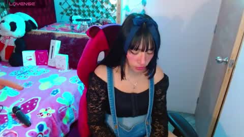 Snapshot of cute_zoe1 chatting on 15, 7, 2026 cute_zoe1 online show from 15, 7, 2026
