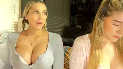 Snapshot of cuteanddesesperate chatting on 2, 7, 2026 WANNA SEE MORE OF TWINS online show from 2, 7, 2026