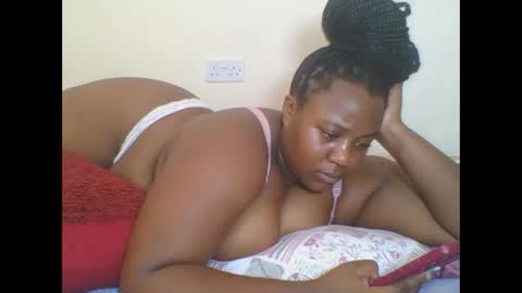 Snapshot of cuteaurel chatting on 23, 12, 2025 AURELIA online show from 23, 12, 2025