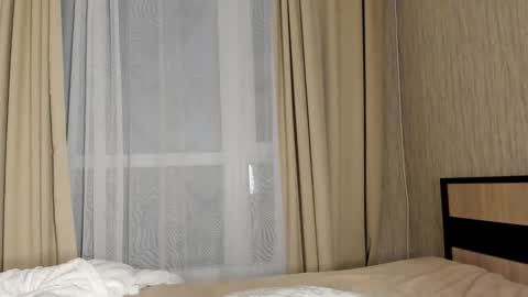 cutebuttslutty online show from 1, 1, 2025