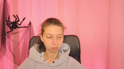 Elli online show from 6, 11, 2025