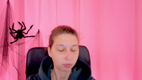 Elli online show from 12, 11, 2025