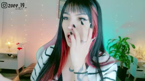 Zoe  online show from 10, 4, 2026