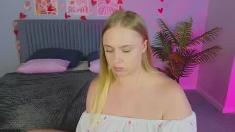 Snapshot of cutefever chatting on 5, 7, 2026 Amyy online show from 5, 7, 2026