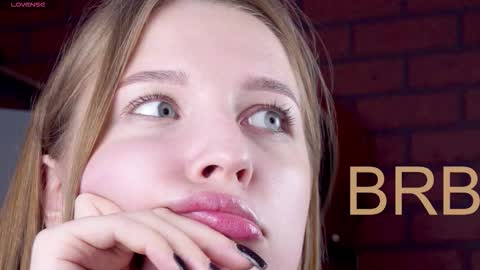 Rina online show from 7, 11, 2025