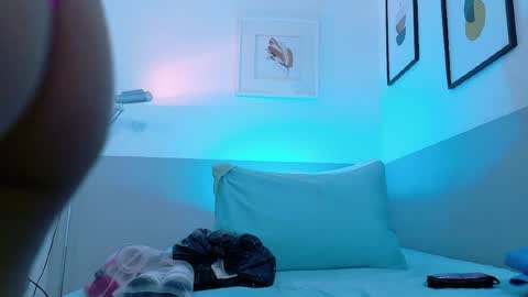 cutepetitee online show from 15, 5, 2026