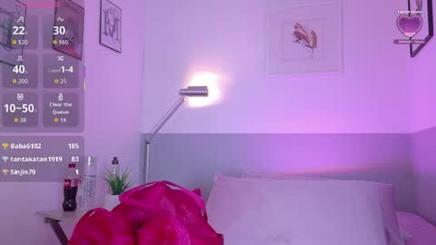 cutepetitee online show from 18, 5, 2026