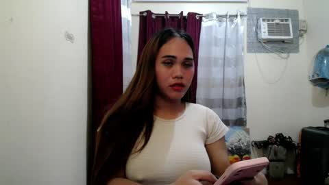 Snapshot of cutepinay143 chatting on 7, 7, 2026 isabel online show from 7, 7, 2026