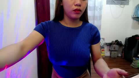 Snapshot of cutepinay143 chatting on 16, 7, 2026 isabel online show from 16, 7, 2026