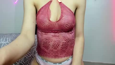 Snapshot of cutesophia11 chatting on 15, 7, 2026 sophia online show from 15, 7, 2026