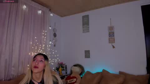cuteweed420 online show from 26, 7, 2026