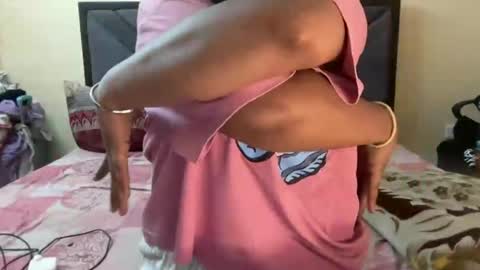 Snapshot of cutie_ruhi chatting on 13, 6, 2026 Ruhii online show from 13, 6, 2026