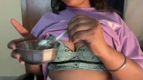 Snapshot of cutie_ruhi chatting on 13, 6, 2026 Ruhii online show from 13, 6, 2026