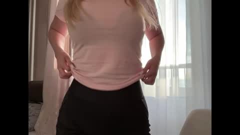 Snapshot of cutiee_chloe chatting on 30, 3, 2026 Chloe online show from 30, 3, 2026