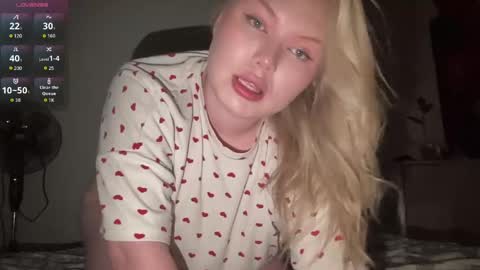 Snapshot of cutiejulie_ chatting on 13, 5, 2026 Julie online show from 13, 5, 2026