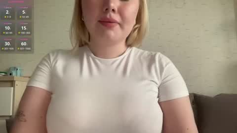 Snapshot of cutiejulie_ chatting on 29, 6, 2026 Julie online show from 29, 6, 2026