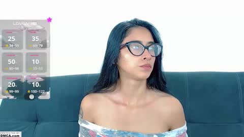 miss ari  online show from 15, 9, 2025