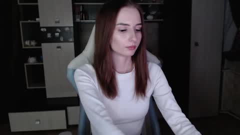 Cutti Crystal online show from 4, 12, 2025