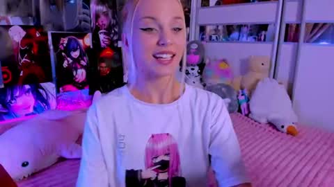 Snapshot of cuttie_ponyy chatting on 20, 6, 2026 Nora online show from 20, 6, 2026