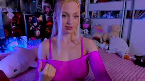 Snapshot of cuttie_ponyy chatting on 20, 7, 2026 Nora online show from 20, 7, 2026