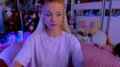 Snapshot of cuttie_ponyy chatting on 25, 7, 2026 Nora online show from 25, 7, 2026