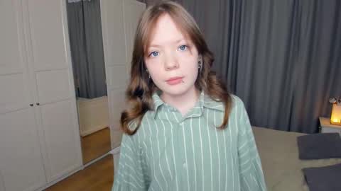 Snapshot of cuty_petite chatting on 22, 2, 2026 Anne online show from 22, 2, 2026