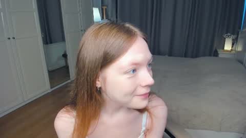 Snapshot of cuty_petite chatting on 3, 7, 2026 Anne online show from 3, 7, 2026