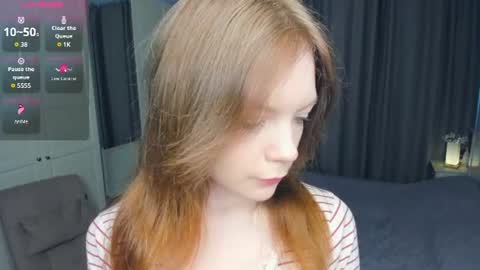 Snapshot of cuty_petite chatting on 12, 7, 2026 Anne online show from 12, 7, 2026