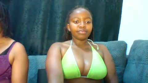 Snapshot of cuvy_babe chatting on 4, 7, 2026 cuvy_babe online show from 4, 7, 2026