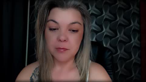 Full time mean bitch. online show from 30, 3, 2026