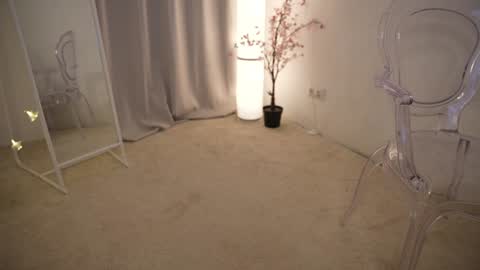 EMILY online show from 1, 12, 2024