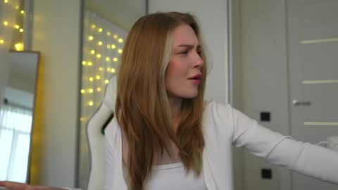 EMILY online show from 28, 12, 2024