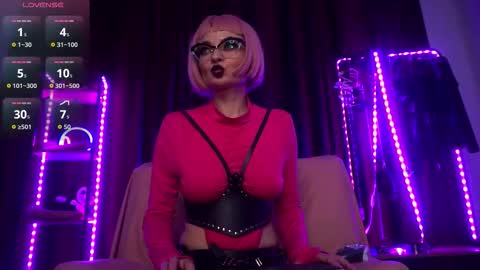Snapshot of cyberxgoddess_ chatting on 10, 9, 2025 Lily Goddess online show from 10, 9, 2025