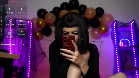 Snapshot of cyberxgoddess_ chatting on 24, 10, 2025 Lily Goddess online show from 24, 10, 2025