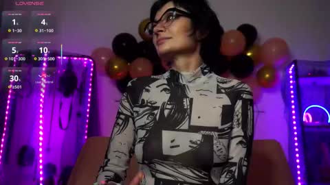 Snapshot of cyberxgoddess_ chatting on 27, 10, 2025 Lily Goddess online show from 27, 10, 2025